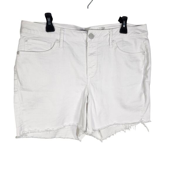 SEVEN 7 Women Weekend Shorts Size 12 Ariel White Fray Hem Denim 5 Pocket Bermuda - Picture 1 of 10
